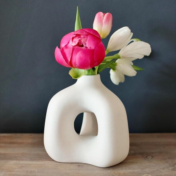 Carrot's Den 6" White Ceramic Vase for Modern Minimalist Home Decor